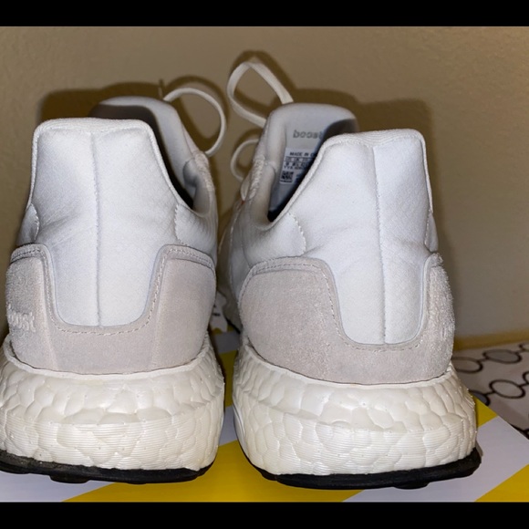 Adidas Ultraboost CBC Edition - Picture 2 of 7